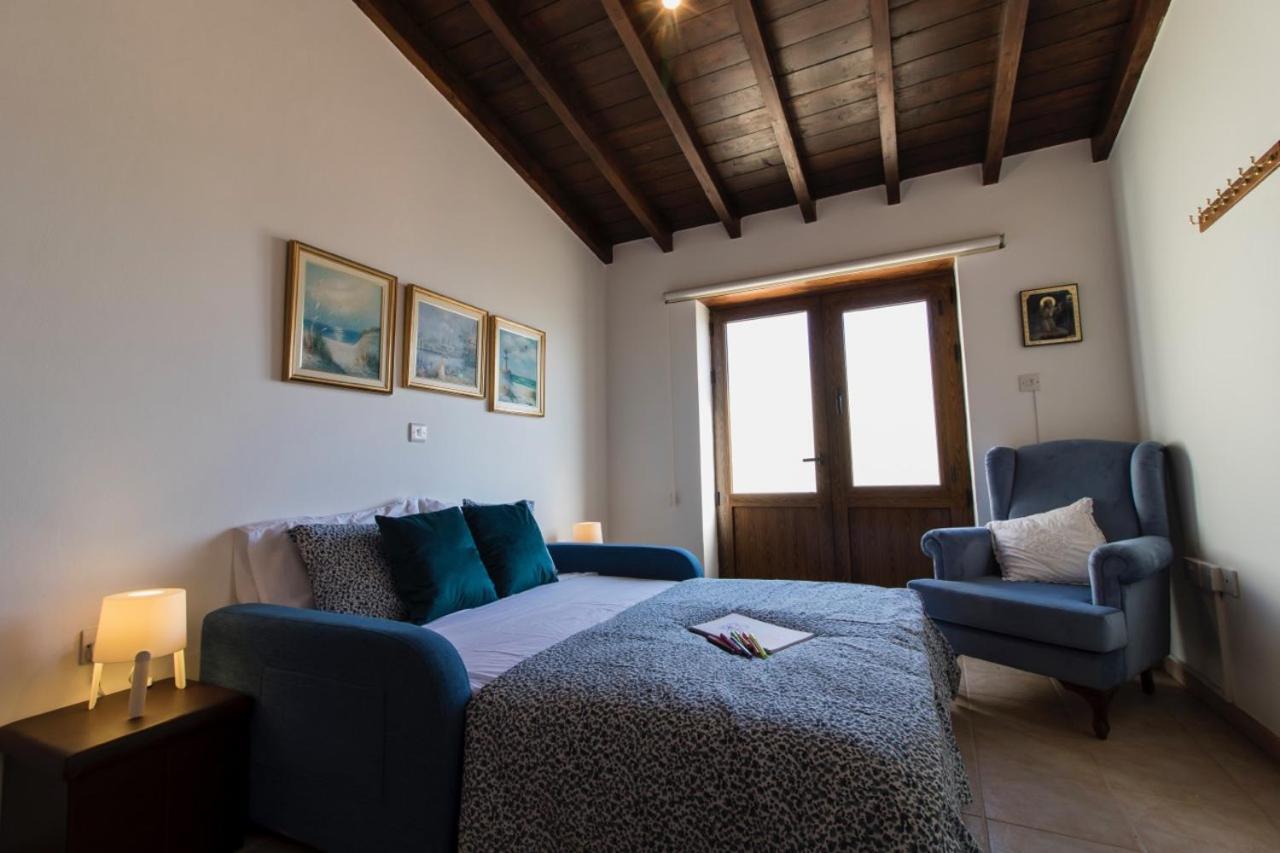 Samareitidos Light Cottage Anaphotia エクステリア 写真
