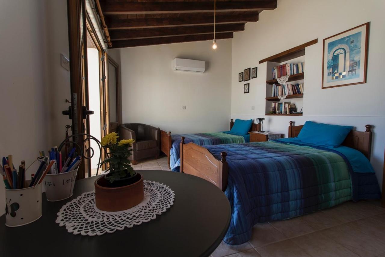 Samareitidos Light Cottage Anaphotia エクステリア 写真